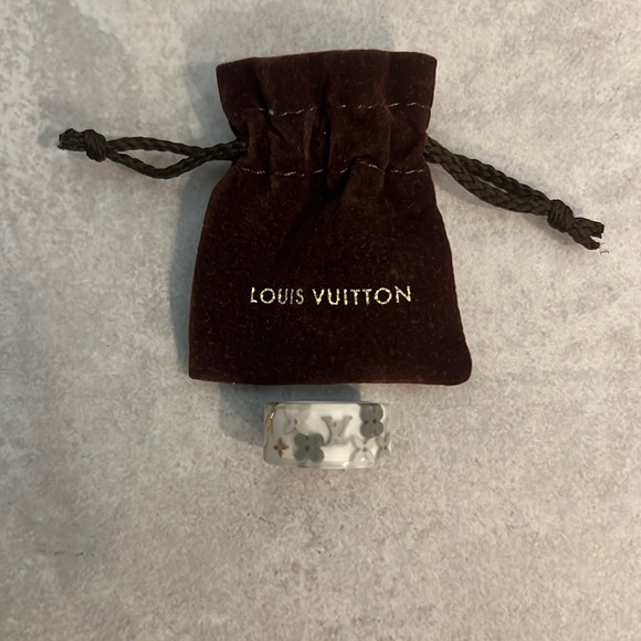 Louis Vuitton ceramic ring